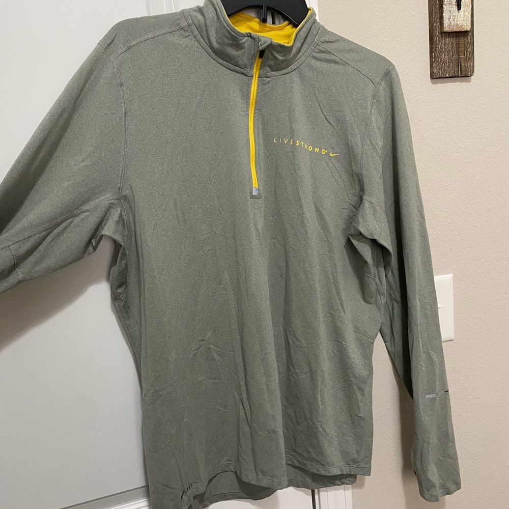 Nike Pullover